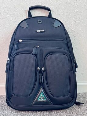 Mobile Edge ScanFast 17” Laptop Backpack Black Checkpoint Friendly MESFBP2.0